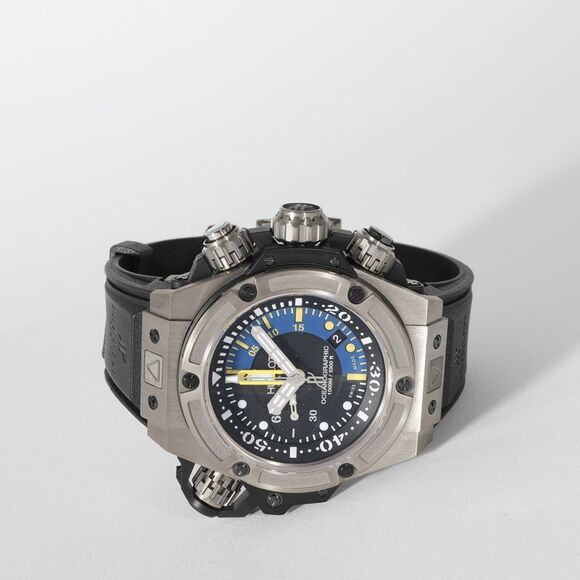 Hublot King Power Oceanographic 732.QX.1140.RX Men's Watch in Carbon Fiber - Picture 5 of 5